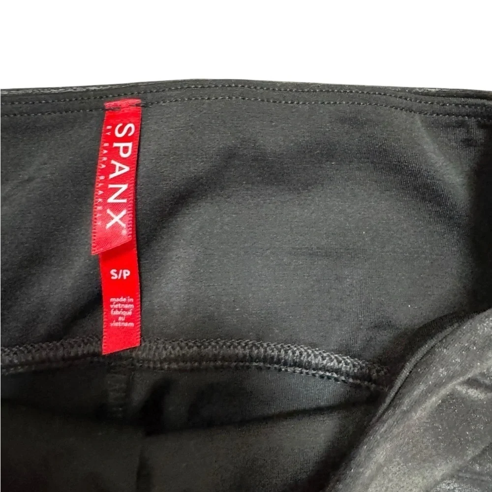 Spanx faux leather leggings size small in excellent like-new condition